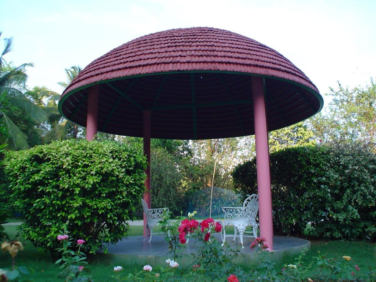 Kairali - The Ayurvedic Healing Village Palakkad Exteriör bild