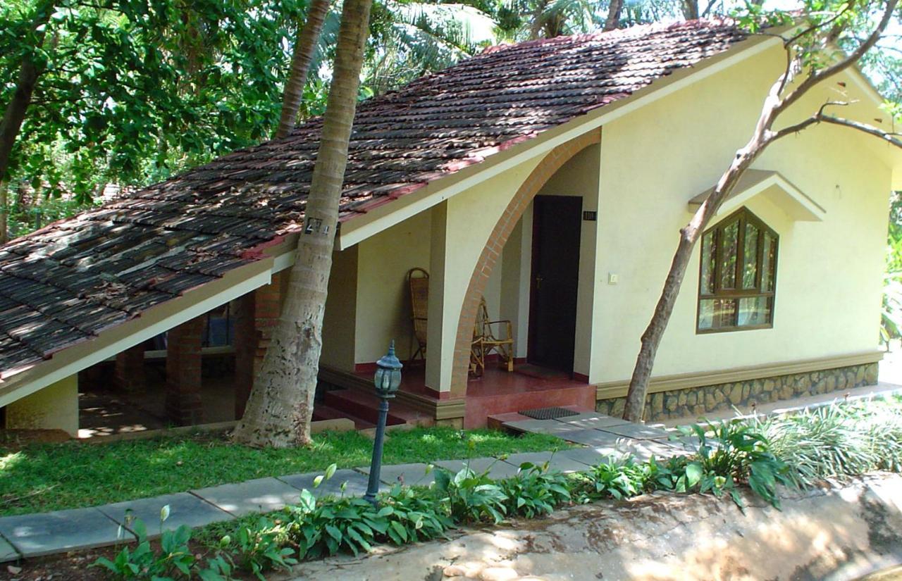 Kairali - The Ayurvedic Healing Village Palakkad Exteriör bild