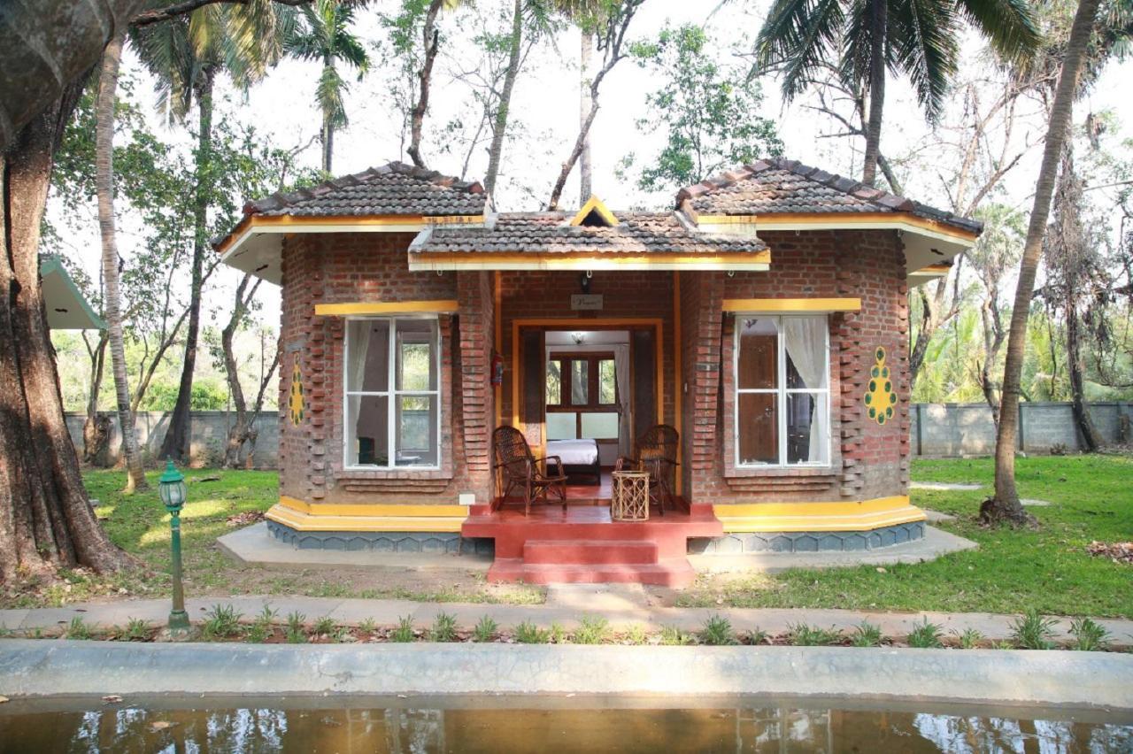 Kairali - The Ayurvedic Healing Village Palakkad Exteriör bild