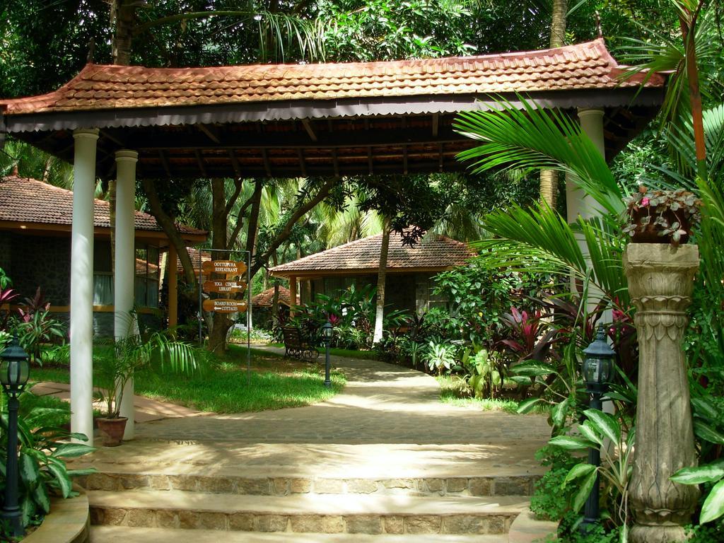 Kairali - The Ayurvedic Healing Village Palakkad Exteriör bild